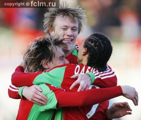 Локомотив